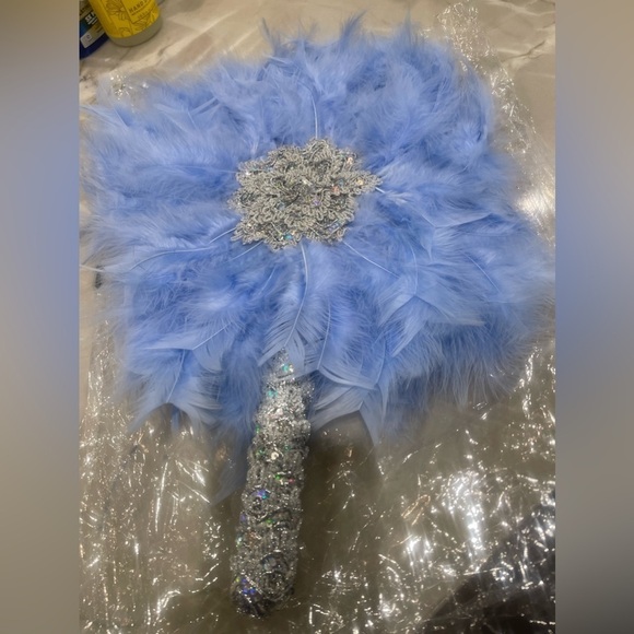 Beautiful Detailed Blue Feather Hand Fan Wedding African Traditional Engagement - Picture 3 of 8